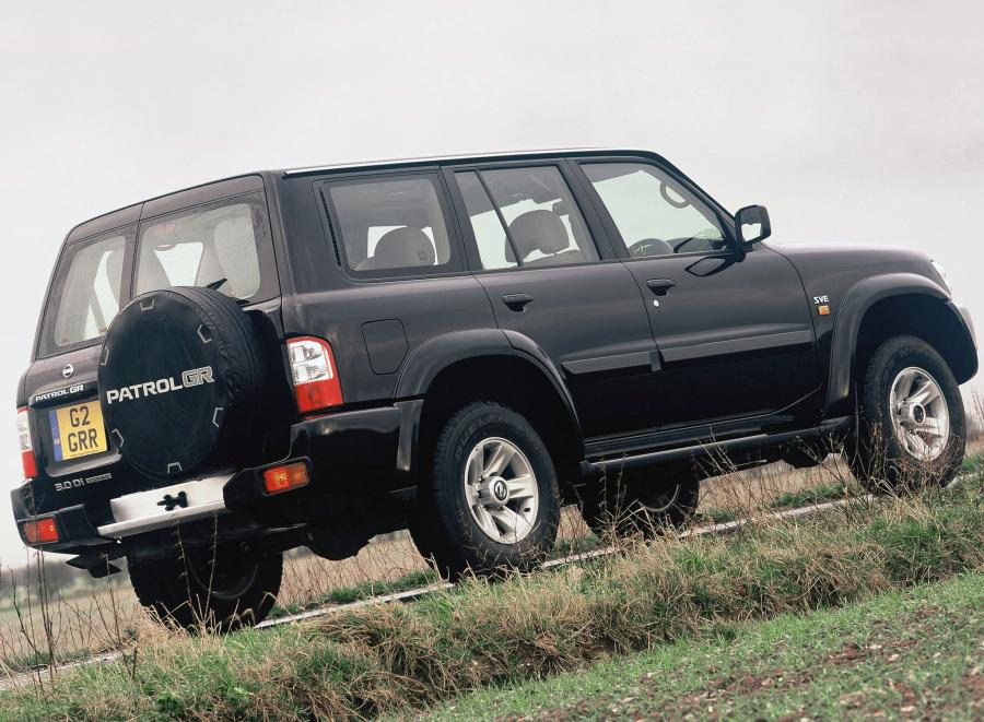  Nissan Patrol GR 5-Door 1997 года  (UK) (фото 8 из 10)